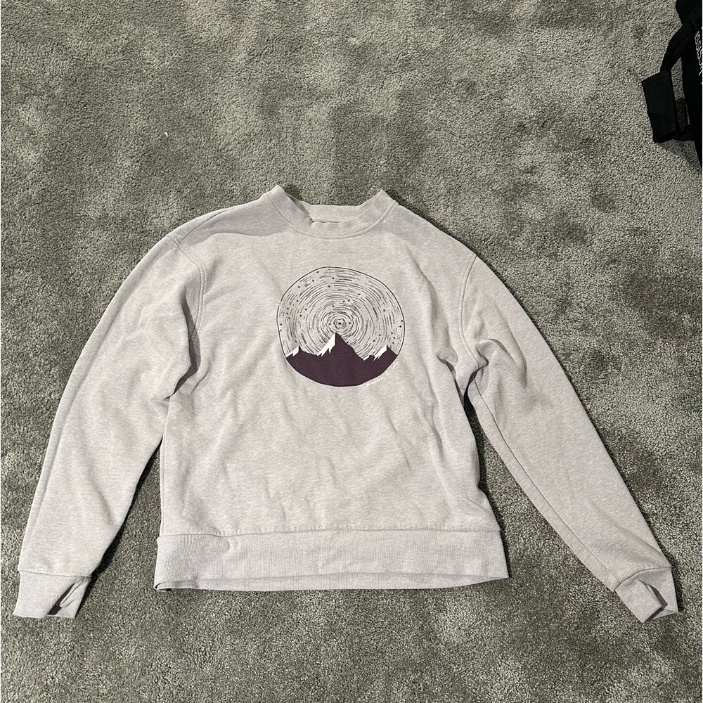 Mountain and Isles purple sweatshirt